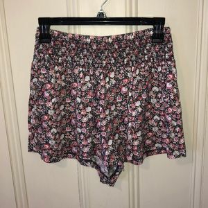 American Eagle High-Waisted Short